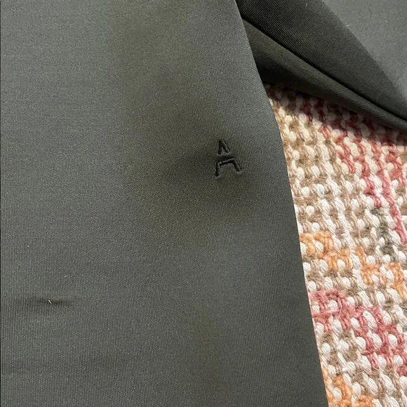 NWOT Aday Like a Boss Mock Neck Pullover Army Green Scuba Fabric Size XL - Picture 6 of 7